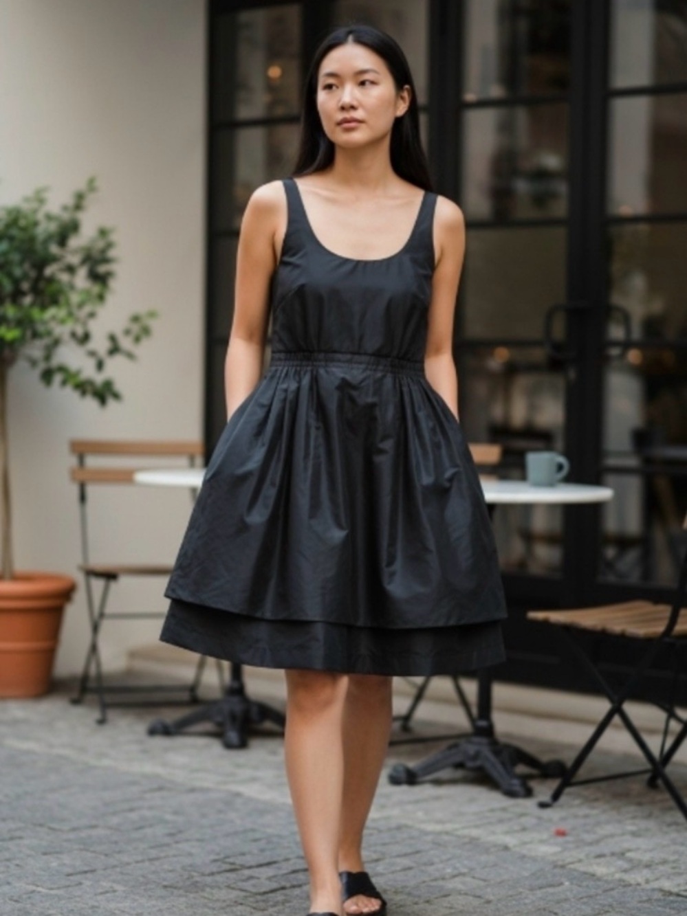 BCBGeneration Black Sleeveless Scoop Neck Tiered Dress